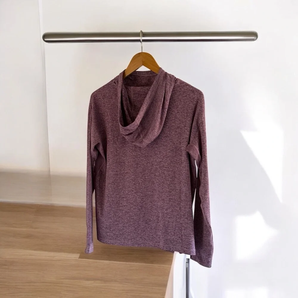 Athleta Women’s Lightweight Pullover with Hood! Medium! Like New! - Picture 4 of 7